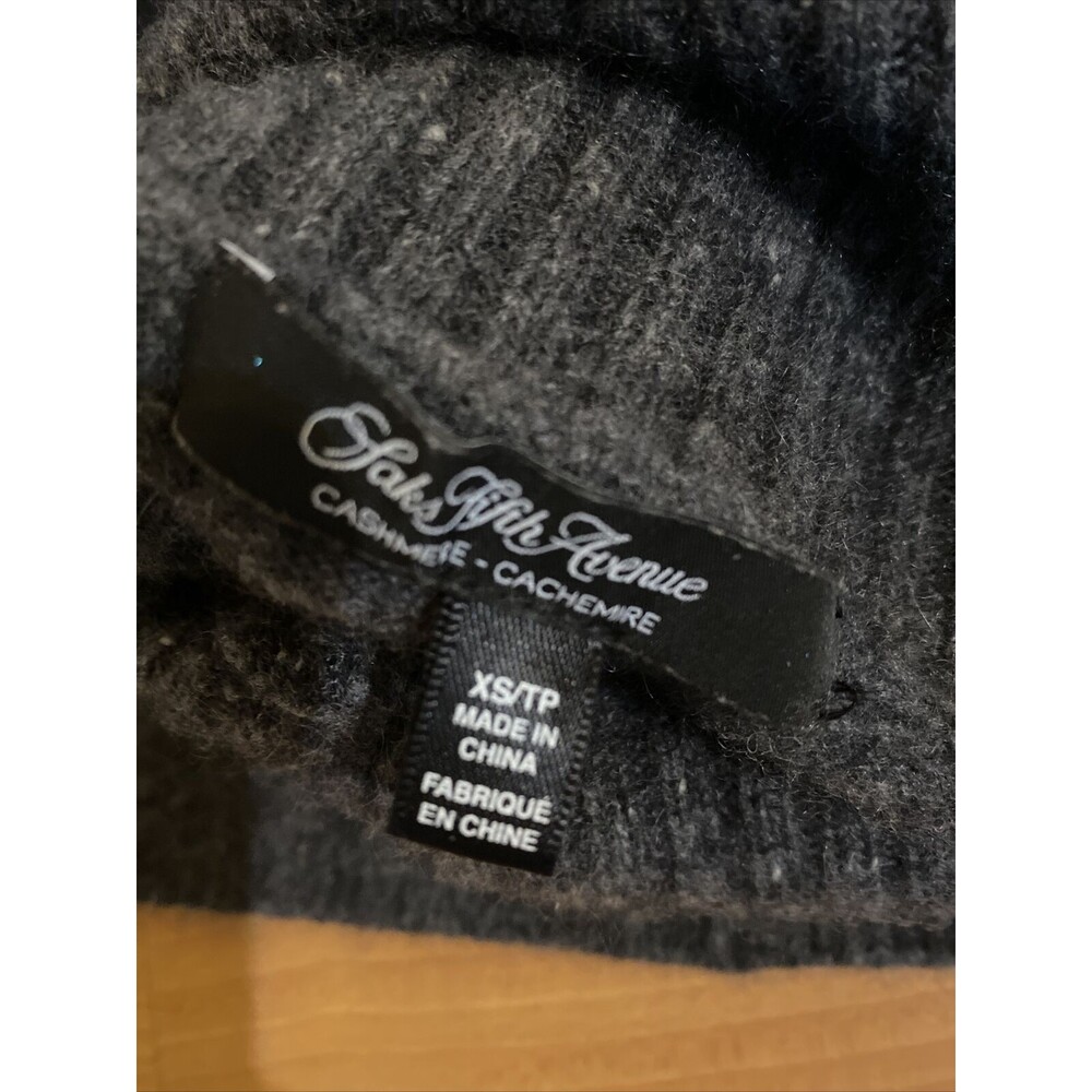 Saks Fifth Avenue Gray Hi-Low 100% Cashmere Turtleneck Sweater‎ Size XS - Picture 12 of 12